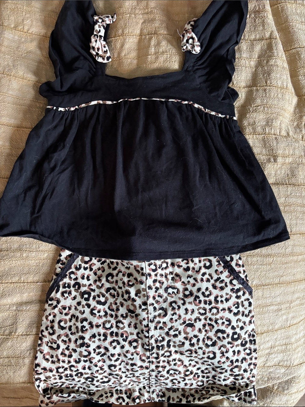 Rachel Zoe Black and Gold Two-Piece Look